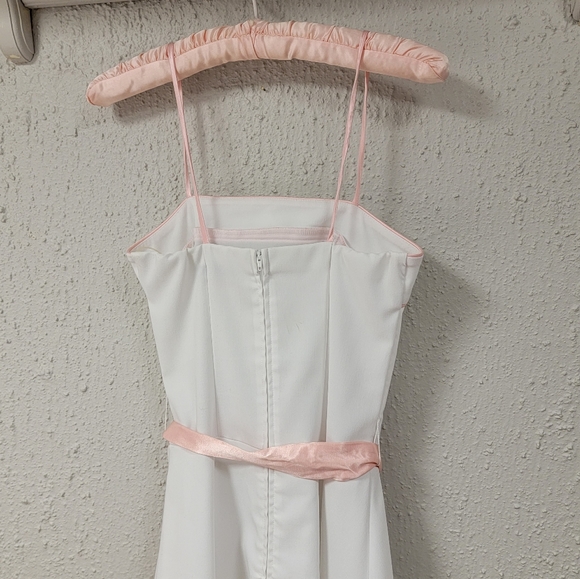 🩷❤️ B. Darlin - Retro White Dress with Pink Trim and Tule - Size S - Picture 5 of 7
